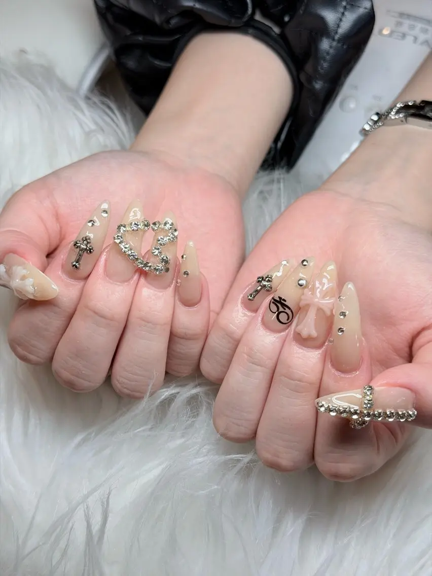 ネイル ハート 韓国ネイル ロングネイル ワンホンネイル Sora NAILのネイルデザイン