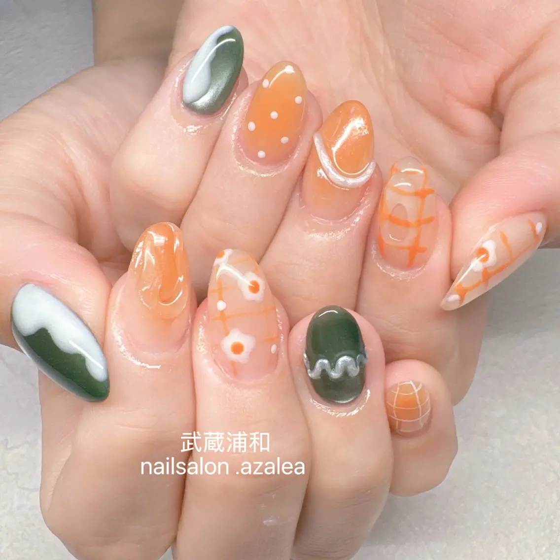 ネイル ハンドネイル R inのネイルデザイン
