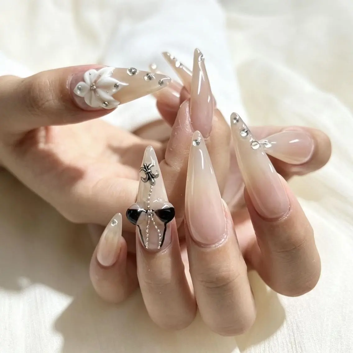 ネイル 🎀パラジェル 美爪🦄Yuzukiのネイルデザイン