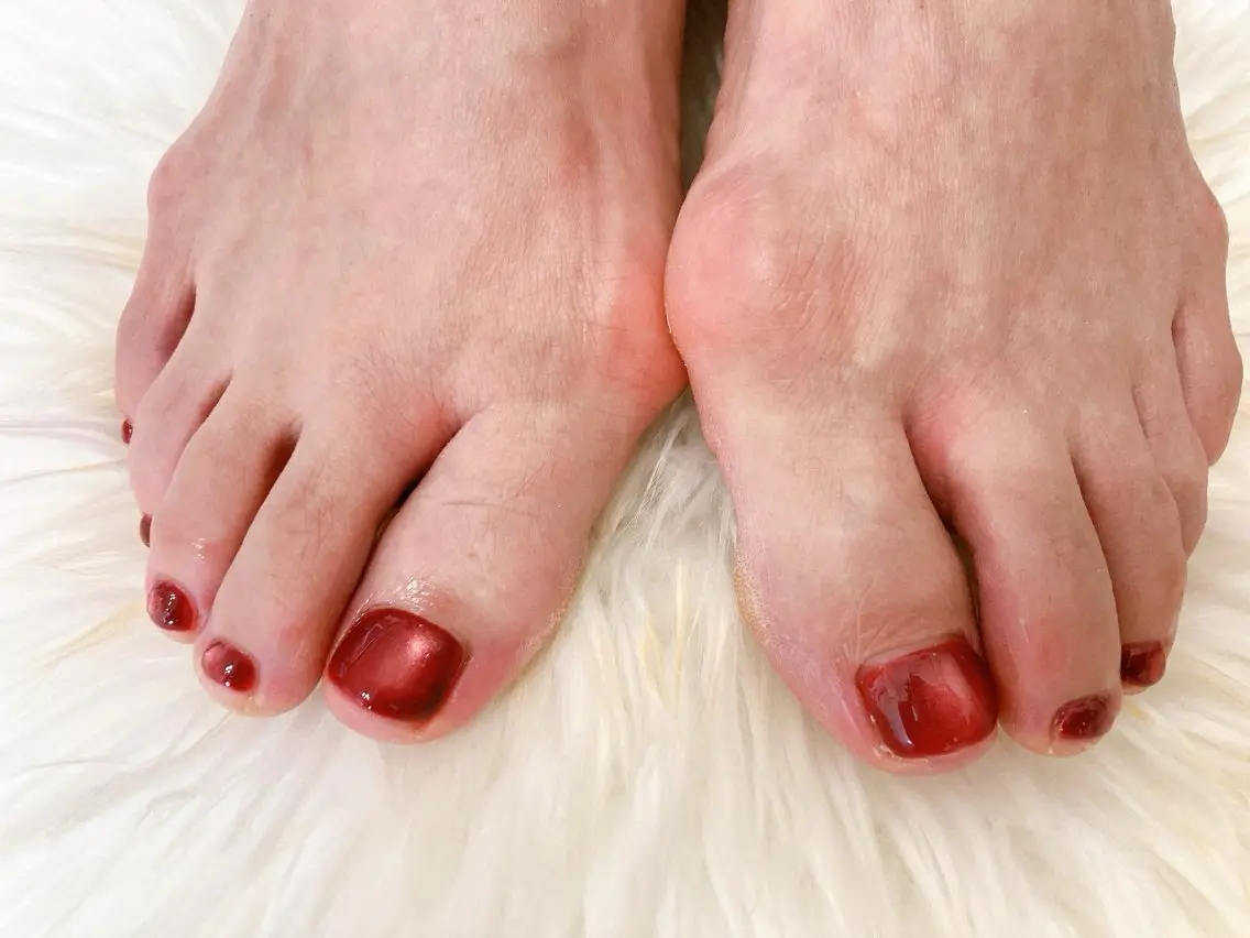 ネイル オーロラネイル フットネイル フレンチネイル ジェルネイル マグネットネイル フットネイル kiki nail たまプラーザのネイルデザイン