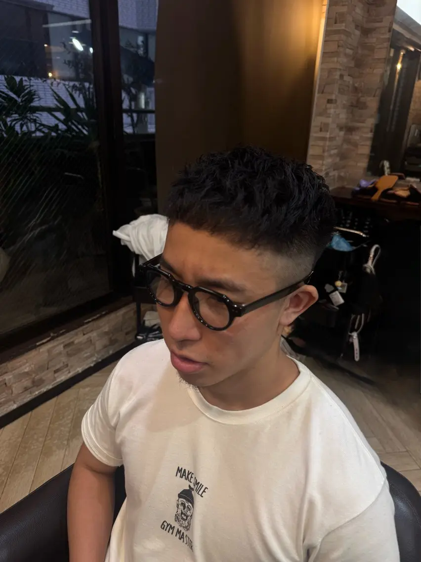 ショート カットモデル募集長澤 拓弥のヘアスタイル