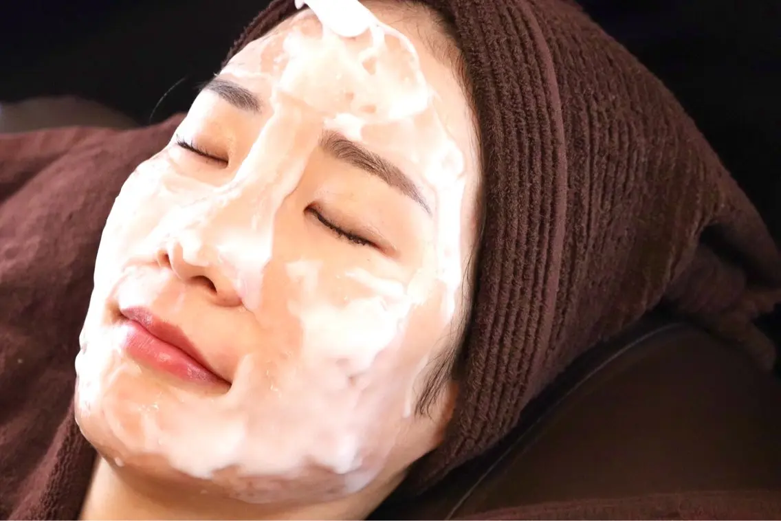 艶肌wax+炭酸ガスパック(エニシーグローパック)の写真