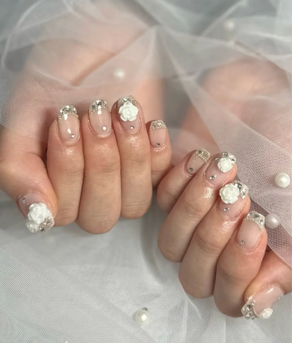 ネイル ハンドネイル フットネイル LAVISH nanamiのネイルデザイン