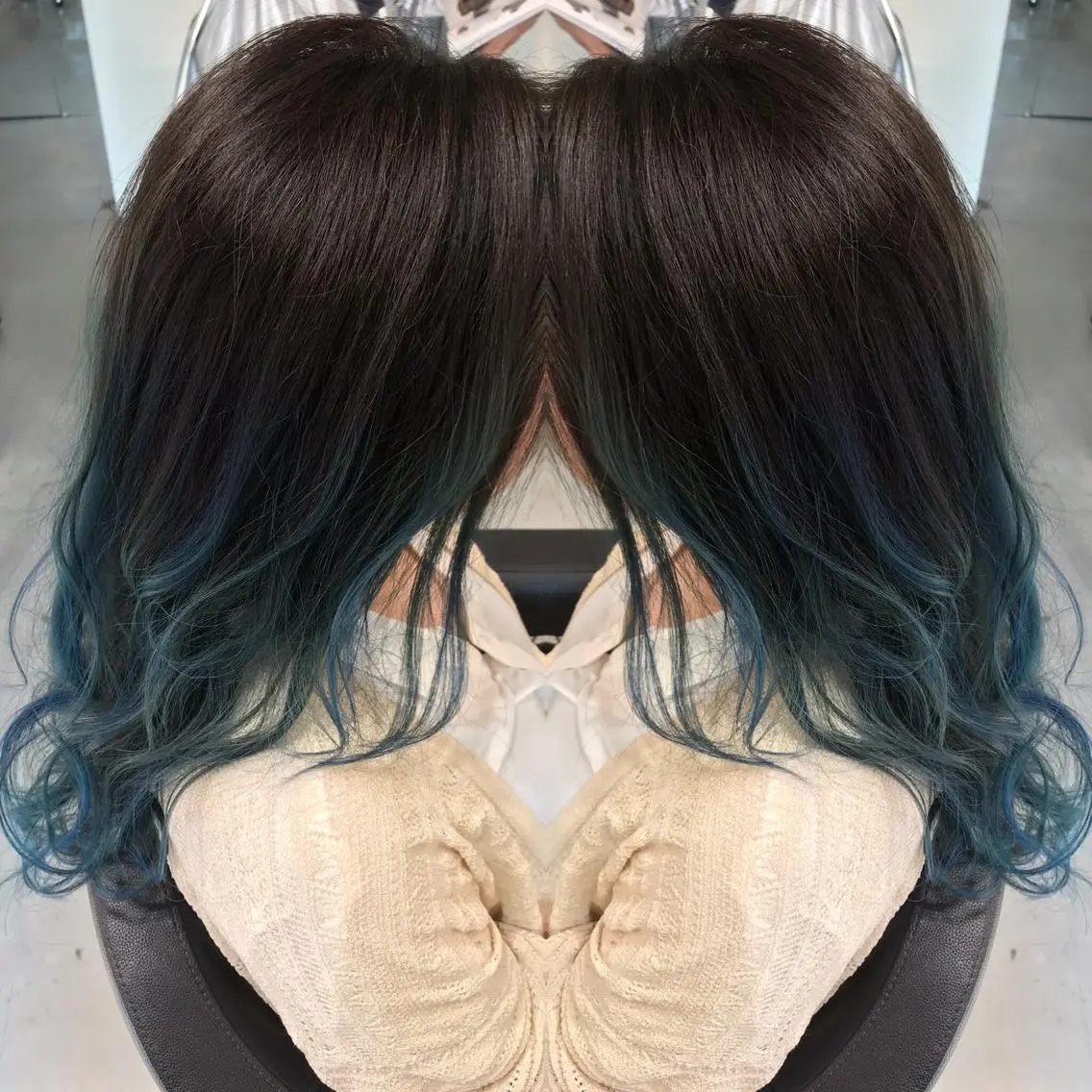 セミロング カラー ブルーカラー グラデーションカラー ヘアカラー 大久保 隆蔵のヘアスタイル