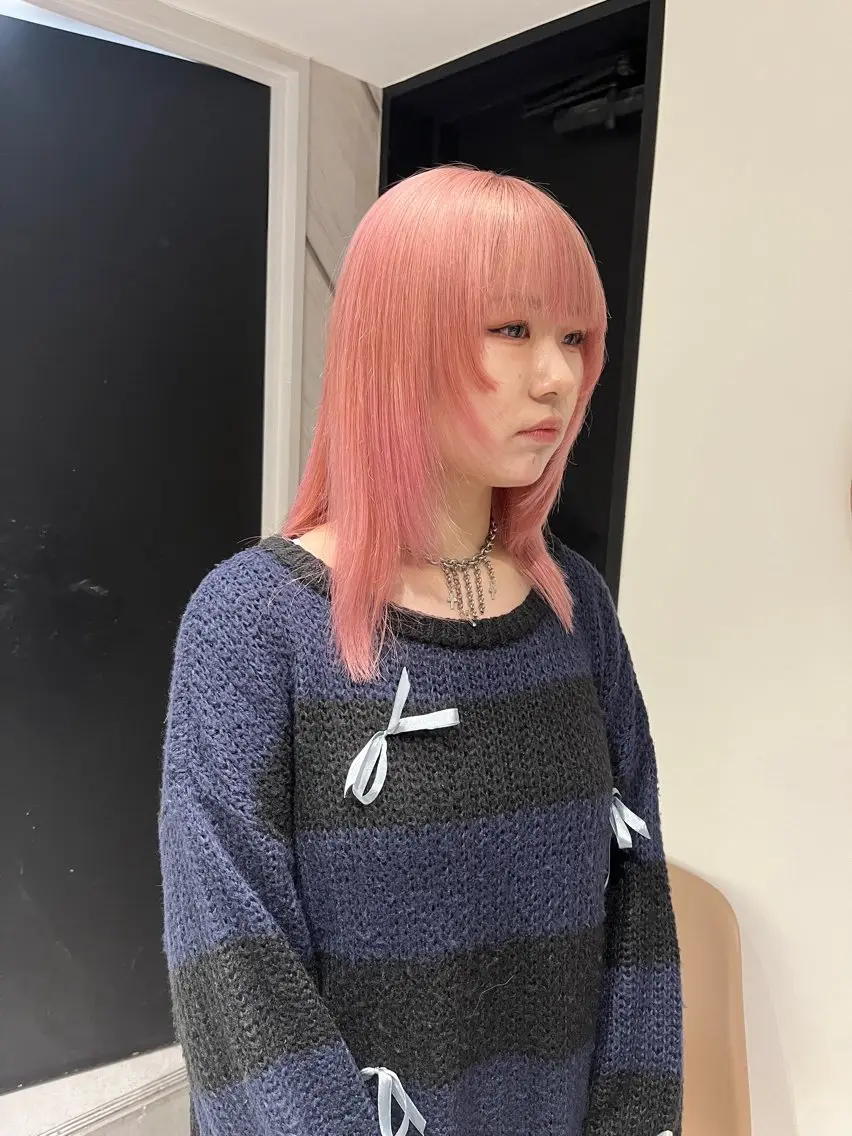 セミロング カラー kanta 梅田 韓国ハイトーンのヘアスタイル