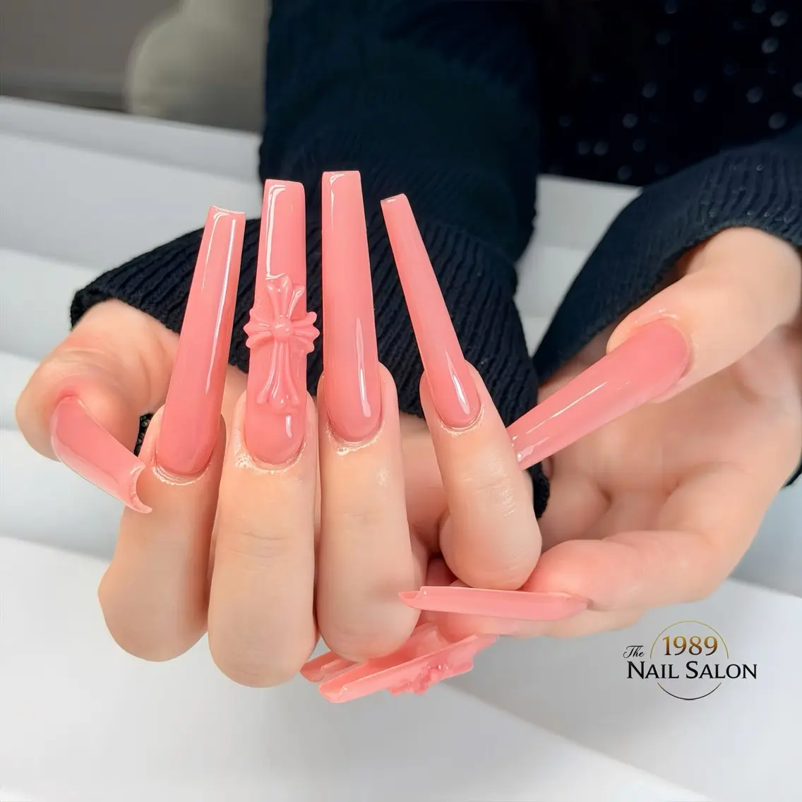 ネイル ロングネイル スーパーロングネイル ハンドネイル The 1989 Nail Salonのネイルデザイン