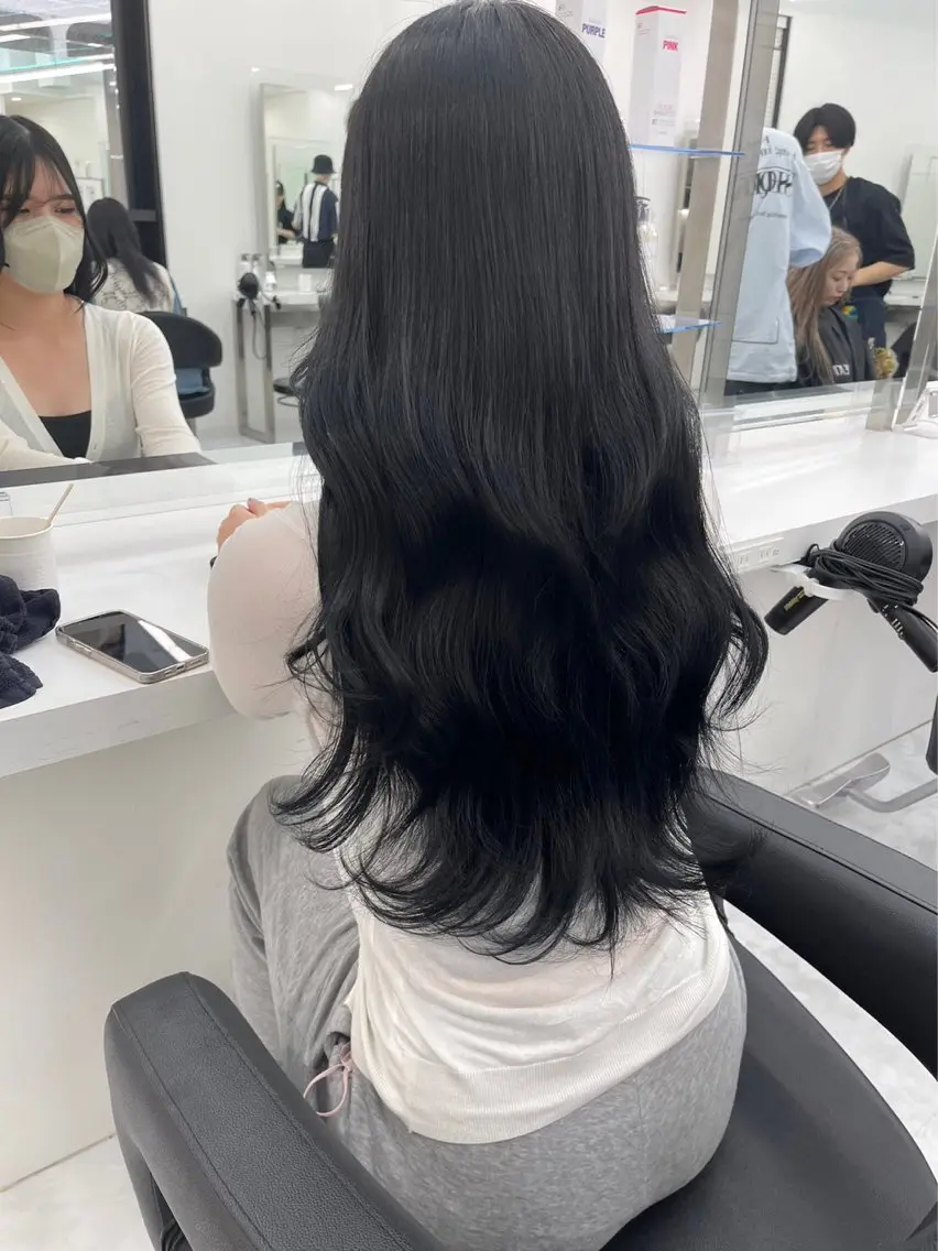 セミロング カラー ヘアアレンジ 🤍THEATER 【公式】札幌🤍🍬のヘアスタイル