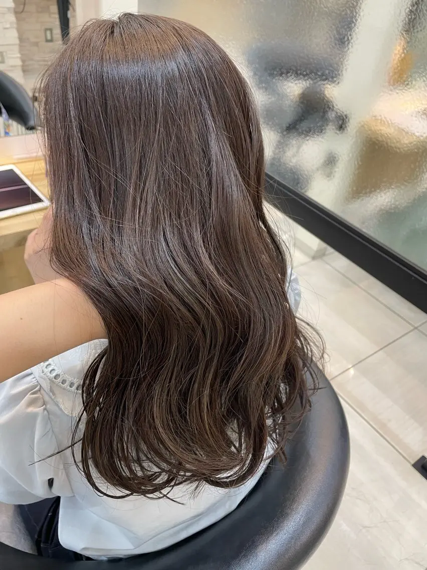 セミロング カラー 透明感カラー ハイライトカラー ハイライト カット ヘアカラー 田野倉NEXT店 美髪ニストのヘアスタイル