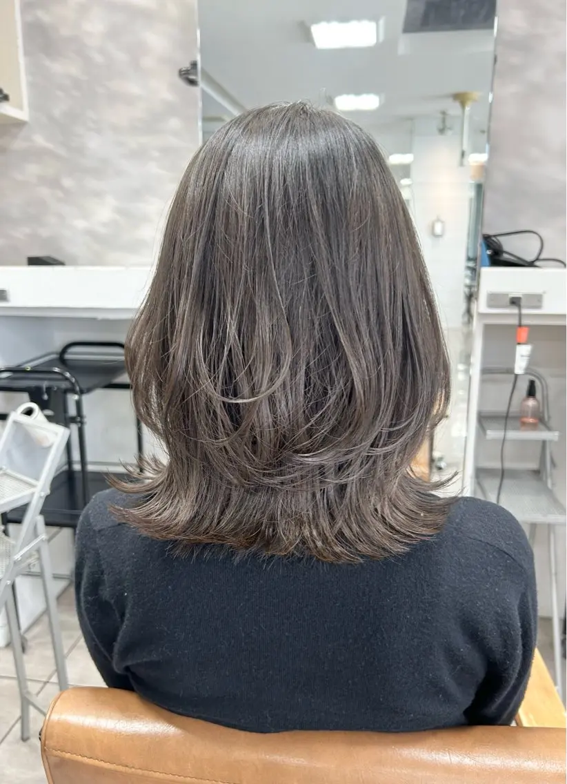 ミディアム レイヤーカット カット ヘアカラー 🫧艶髪カラー🫧 森本くるみのヘアスタイル