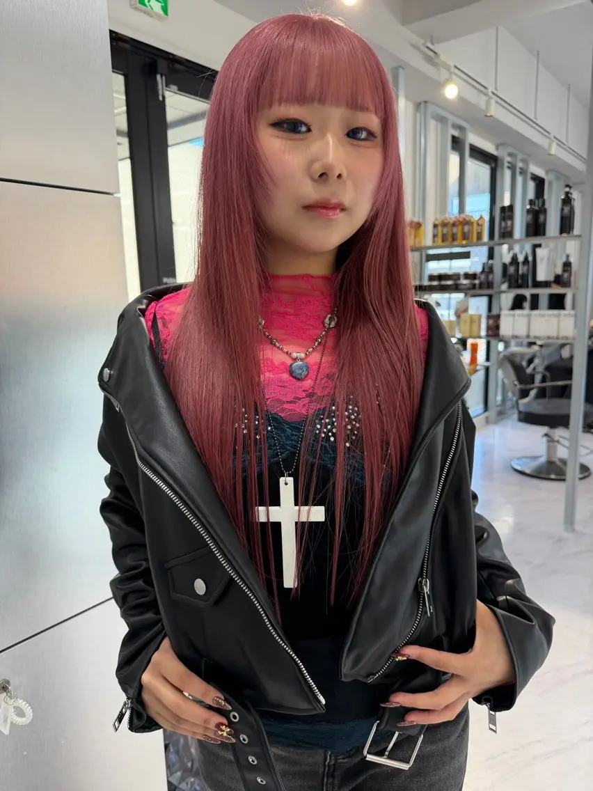 ロング カラー ベージュカラー ブリーチ ケアブリーチ デザインカラー ダブルカラー ヘアカラー トリートメント TATSUブリーチ/ ミルクティーベージュのヘアスタイル
