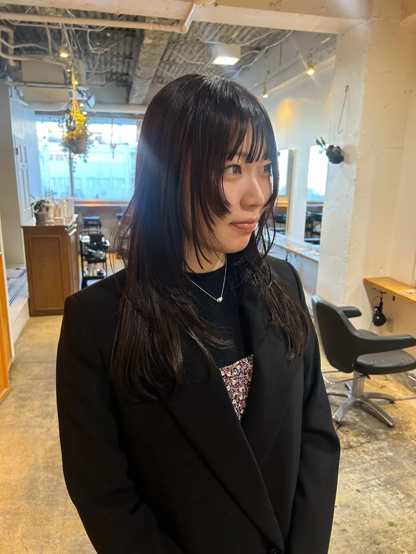セミロング カラー カット ヘアカラー ナチュラル大人っぽい スタイル　MAORIのヘアスタイル