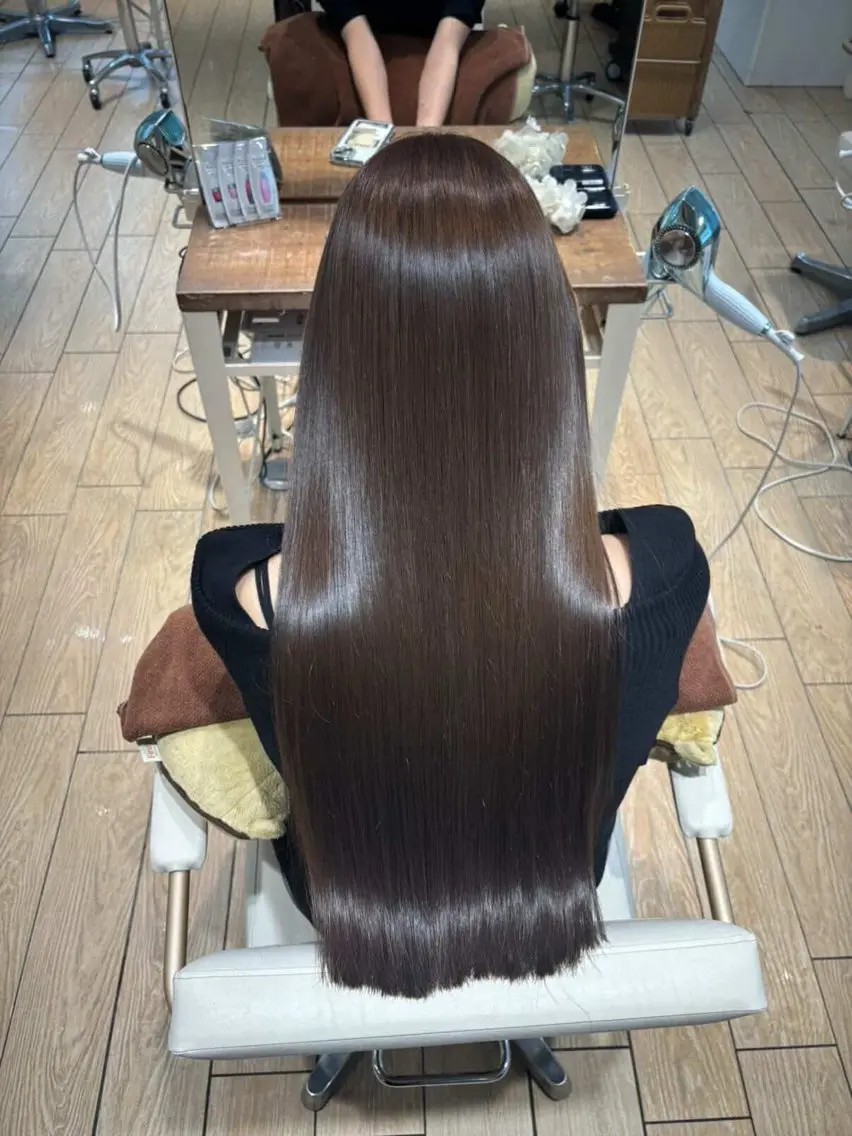ロング カラー 大内 杏珈のヘアスタイル