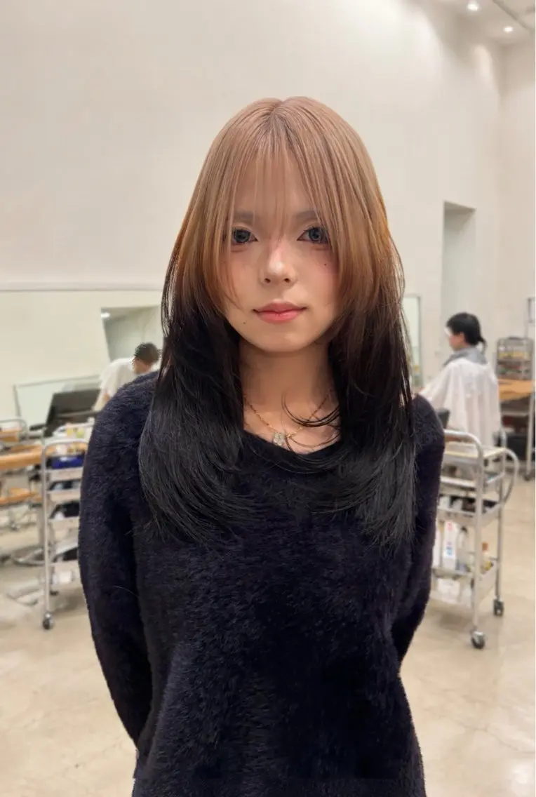 セミロング ヘアカラー トリートメント 羽鳥 菜々子のヘアスタイル