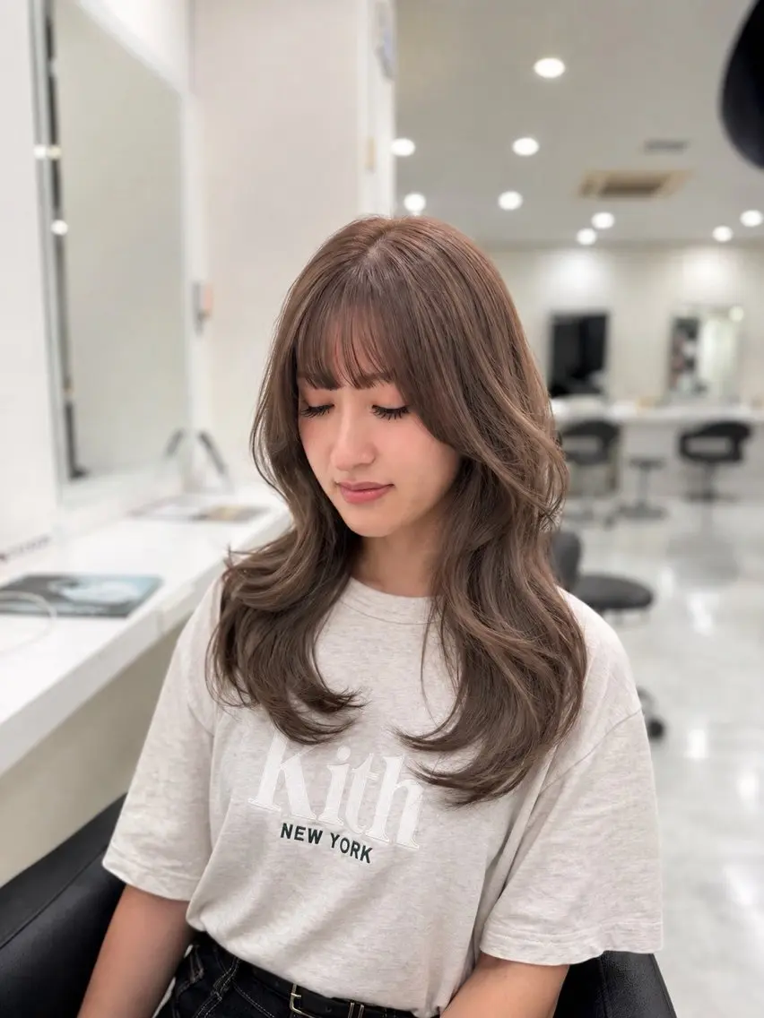 ロング カット ヘアカラー 透明感ベージュ×レイ ヤーカット🎀セナのヘアスタイル