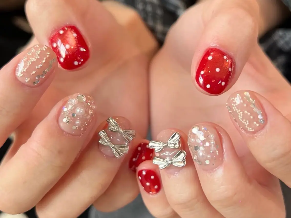 ネイル UniNail EyeSalonのネイルデザイン