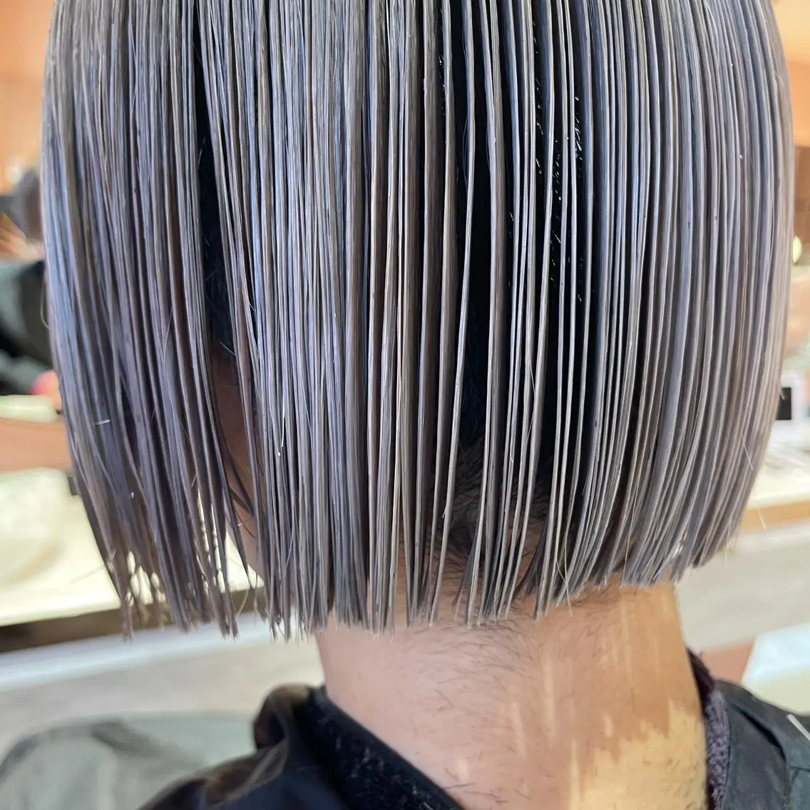 ショート カラー ブリーチ nameless miichiのヘアスタイル