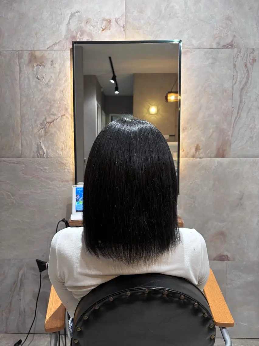 ミディアム カット 縮毛矯正 岩崎 美咲のヘアスタイル