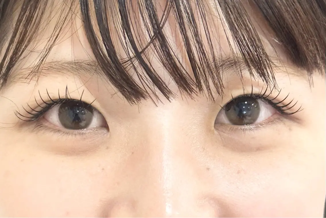 マツエク・マツパ 束感まつ毛 Cカール フラットラッシュ 𝙷𝙸𝚁𝙰 𝙺𝙴𝙸𝙺𝙾のマツエク・マツパデザイン