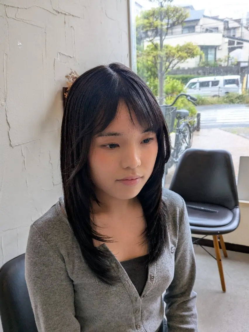セミロング 髪質改善 レイヤーカット カット 縮毛矯正 🔸艶髪/髪質改善 ︎ ✂つちや🔸のヘアスタイル