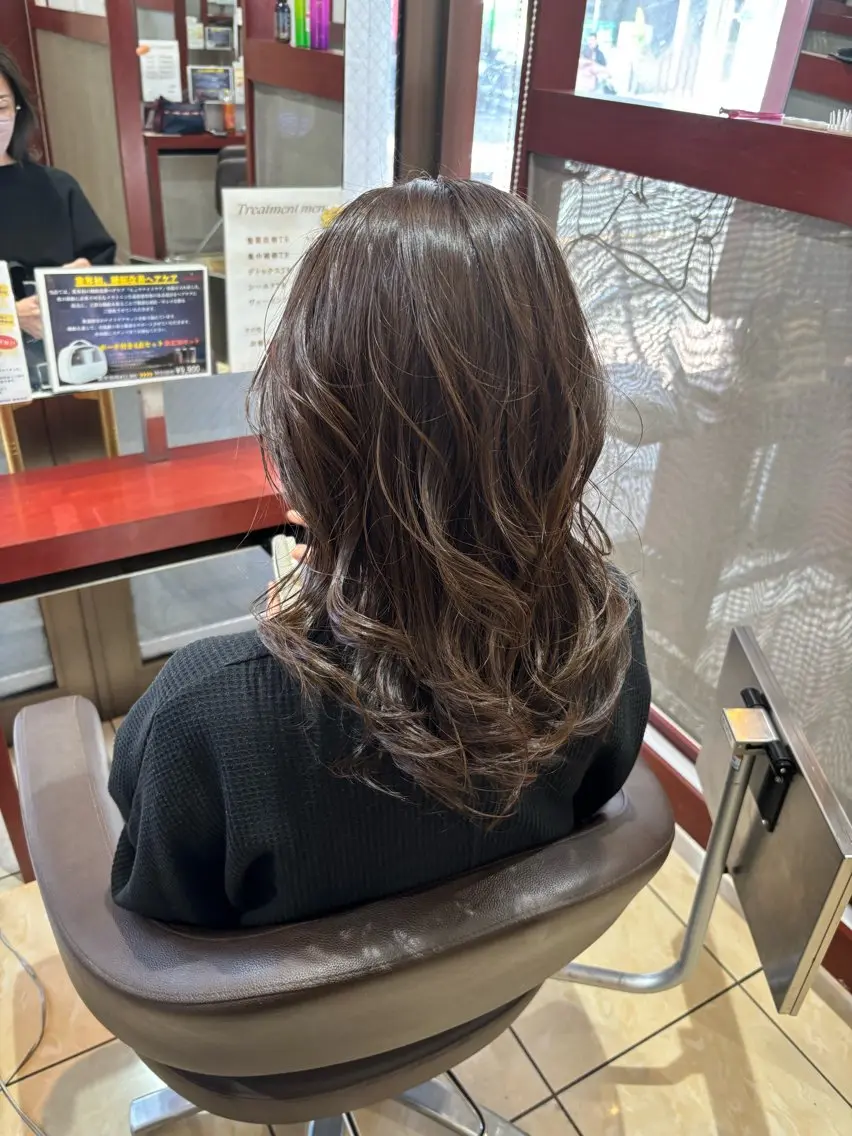 ミディアム カラー 坂本 優輝のヘアスタイル