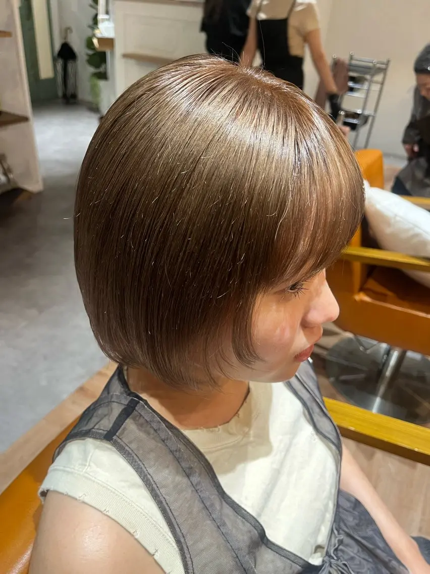 ショート カラー ベージュカラー イルミナカラー Saya/ショート/ ボブ /大阪/梅田のヘアスタイル
