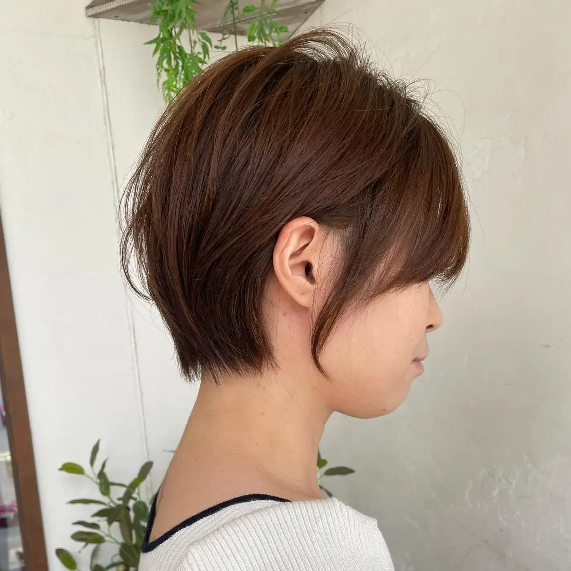 ショート カラー ショートボブ ハンサムショート 丸みショート デザインカラー ハイライトカラー 京都大人女性ショート 徒歩1分/秋山のヘアスタイル