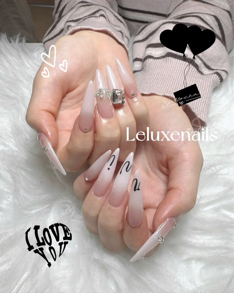 ネイル le luxe nailsのネイルデザイン