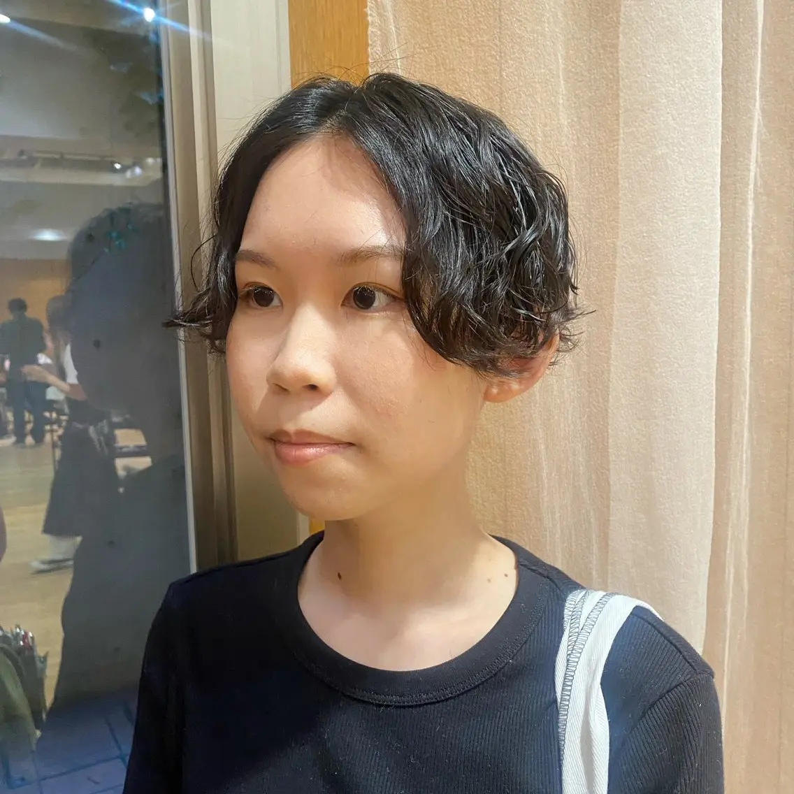 ショート カット パーマ 大人可愛い♡コテ巻き パーマ🌼杉田 萌恵のヘアスタイル
