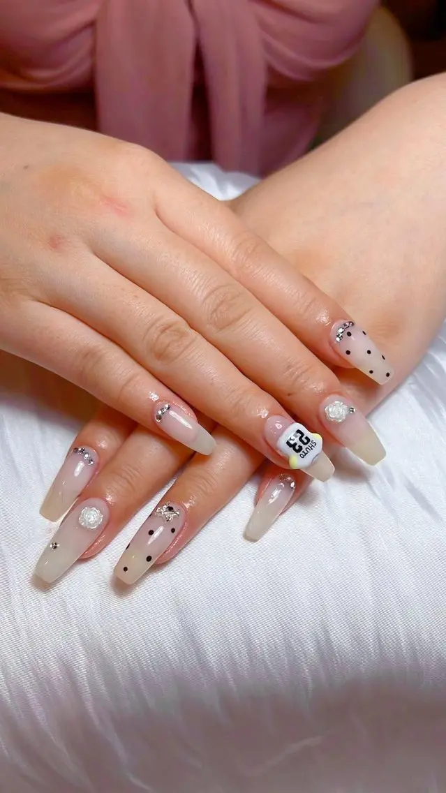 ネイル アートネイル ジェルネイル キラキラネイル 韓国ネイル オフィスネイル DAISY_NAIL 【フィルイン専門店】のネイルデザイン