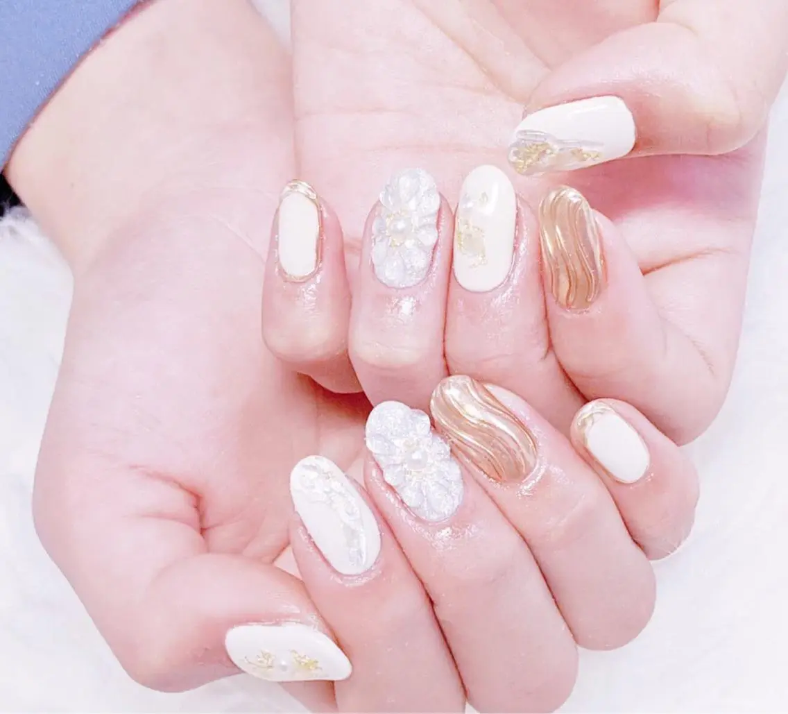 ネイル ハンドネイル MoonNail ユリ🌸のネイルデザイン