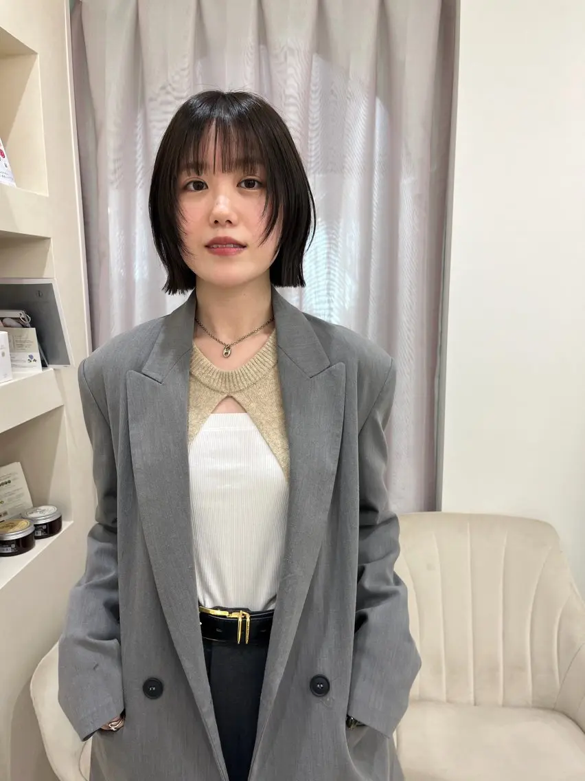 ショート カラー カット ヘアカラー トリートメント 松村 澪里のヘアスタイル