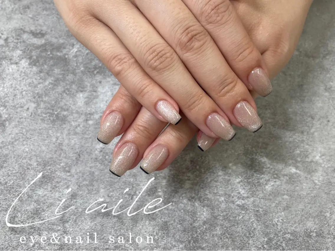 ミディアム Li aileのネイルデザイン