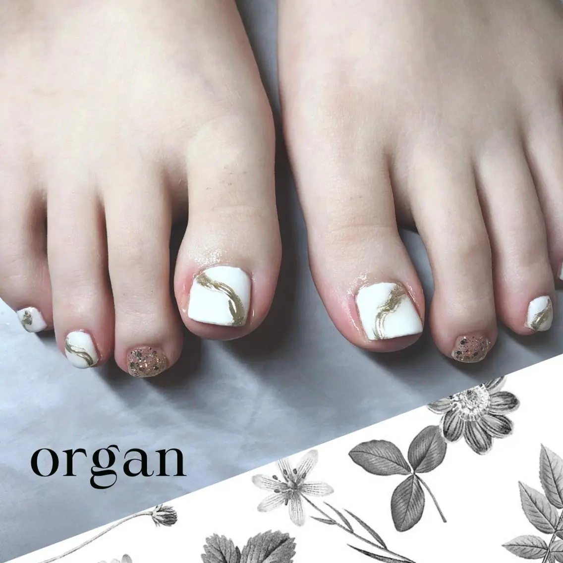 ネイル フットネイル ニュアンスネイル 【ORGAN】 nailのネイルデザイン