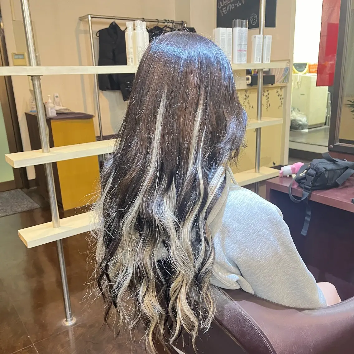 ロング カラー 編み込みエクステ バレイヤージュ エクステ レイヤーカット ヘアカラー エクステ 編み込みエクステ/ ハイトーン りょすけのヘアスタイル