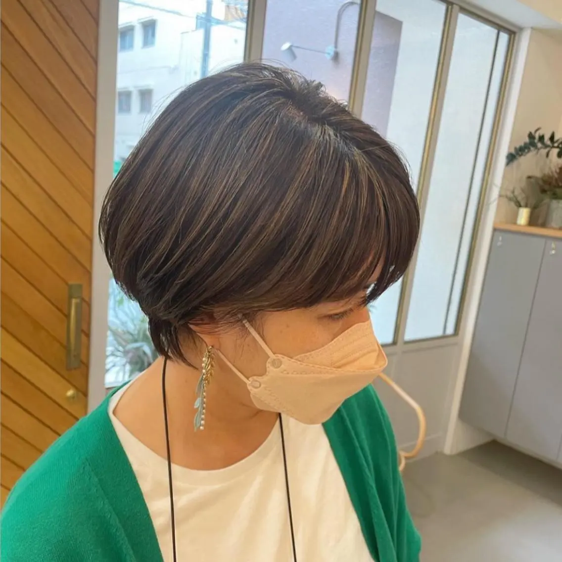 ショート カラー デザインカラー ハイライトカラー ハイライト 前田 美佑のヘアスタイル