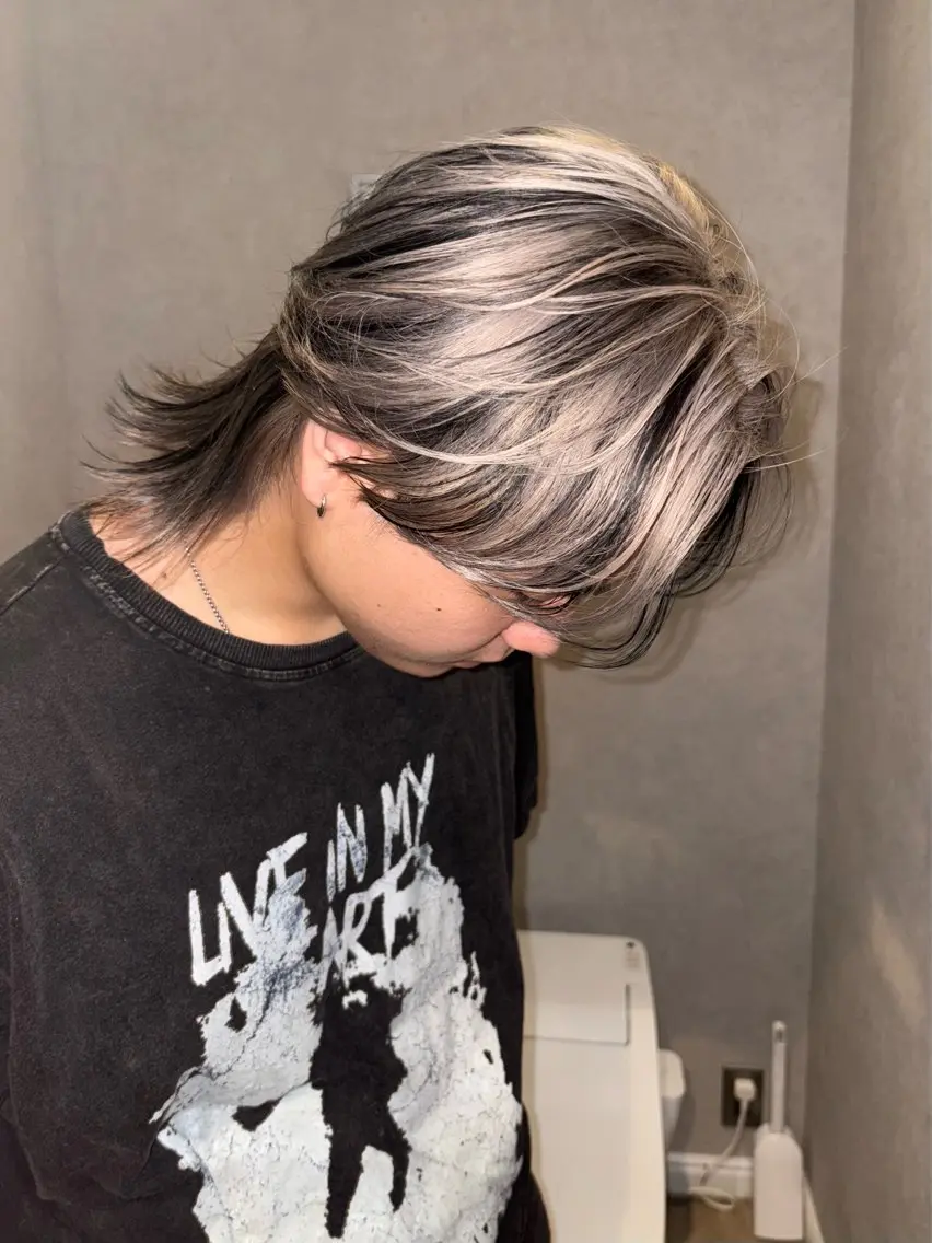 カラー メンズ メンズハイトーン ハイトーンカラー ヘアカラー 田所 煌斗のヘアスタイル