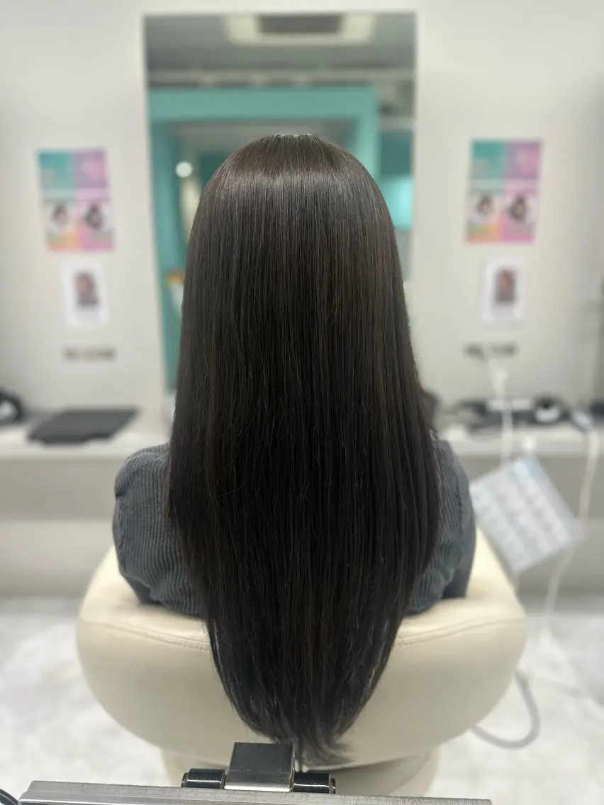 ロング カラー ヘアカラー トリートメント LUPI byLee MIUのヘアスタイル
