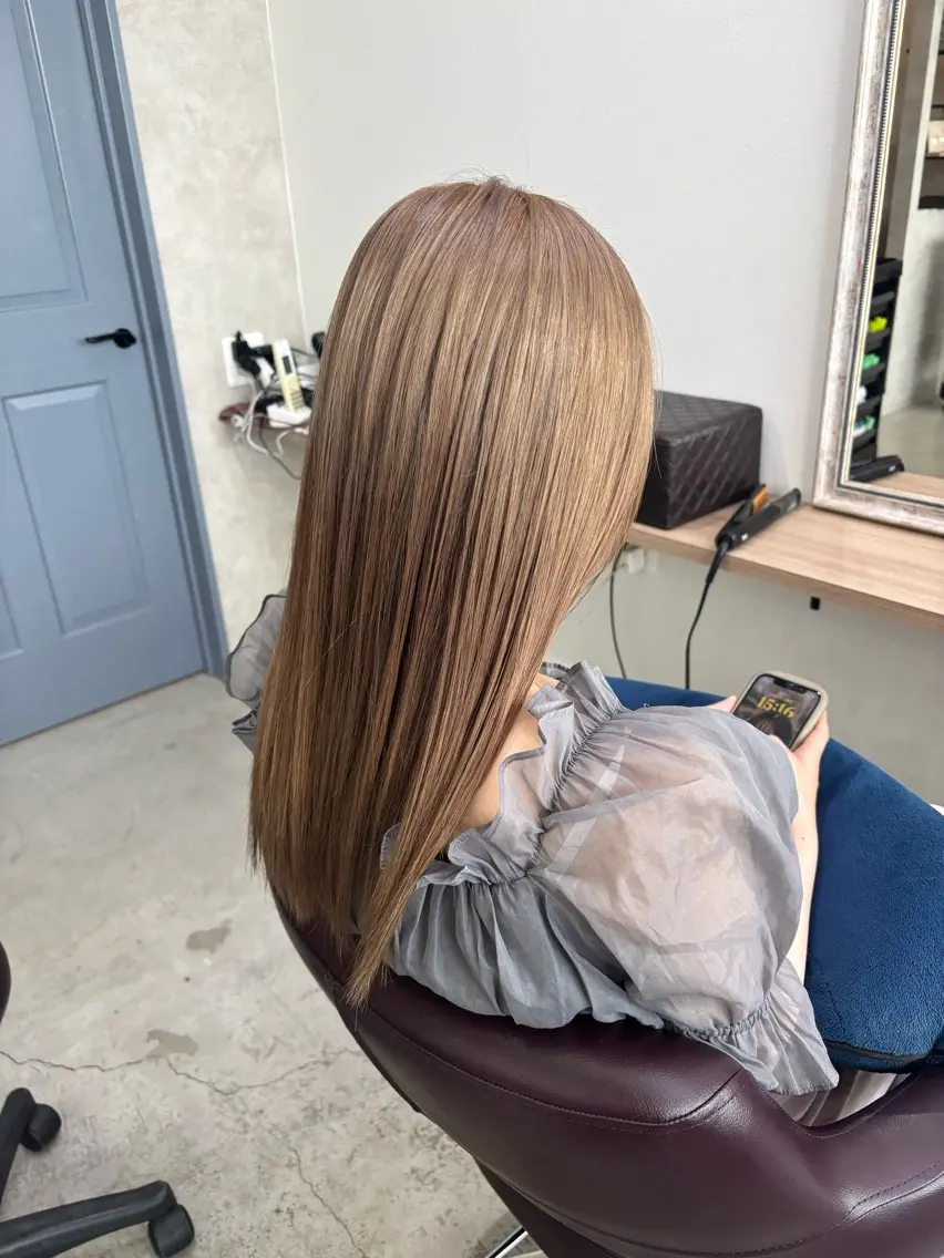 ロング カラー 平野 朋未のヘアスタイル