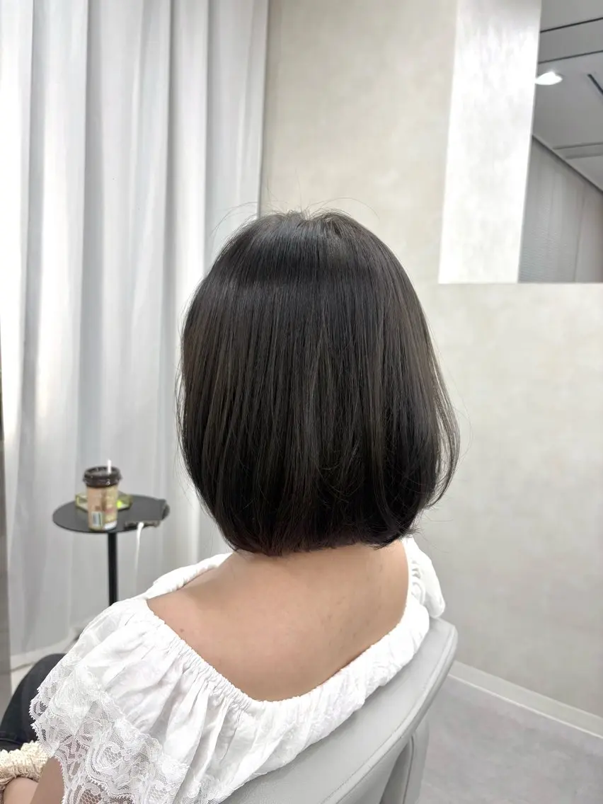 ショート カラー カット ヘアカラー トリートメント 韓国レイヤー/透明感 カラー🖤アイナのヘアスタイル