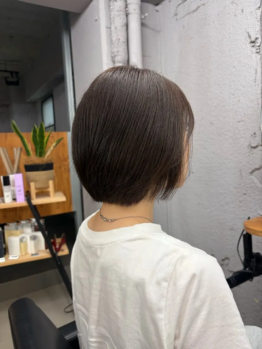 ショート カラー グレージュ ショートヘア カット ヘアカラー en 岩立朱栞🕊️のヘアスタイル