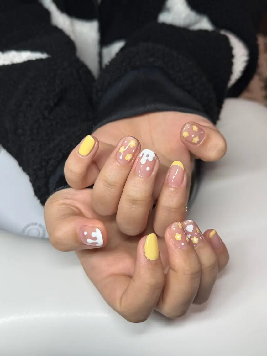 ネイル ボルドー ブラウン チークネイル ドット フットネイル ハンドネイル ハンドケア VAN NAIL 海老名展のネイルデザイン