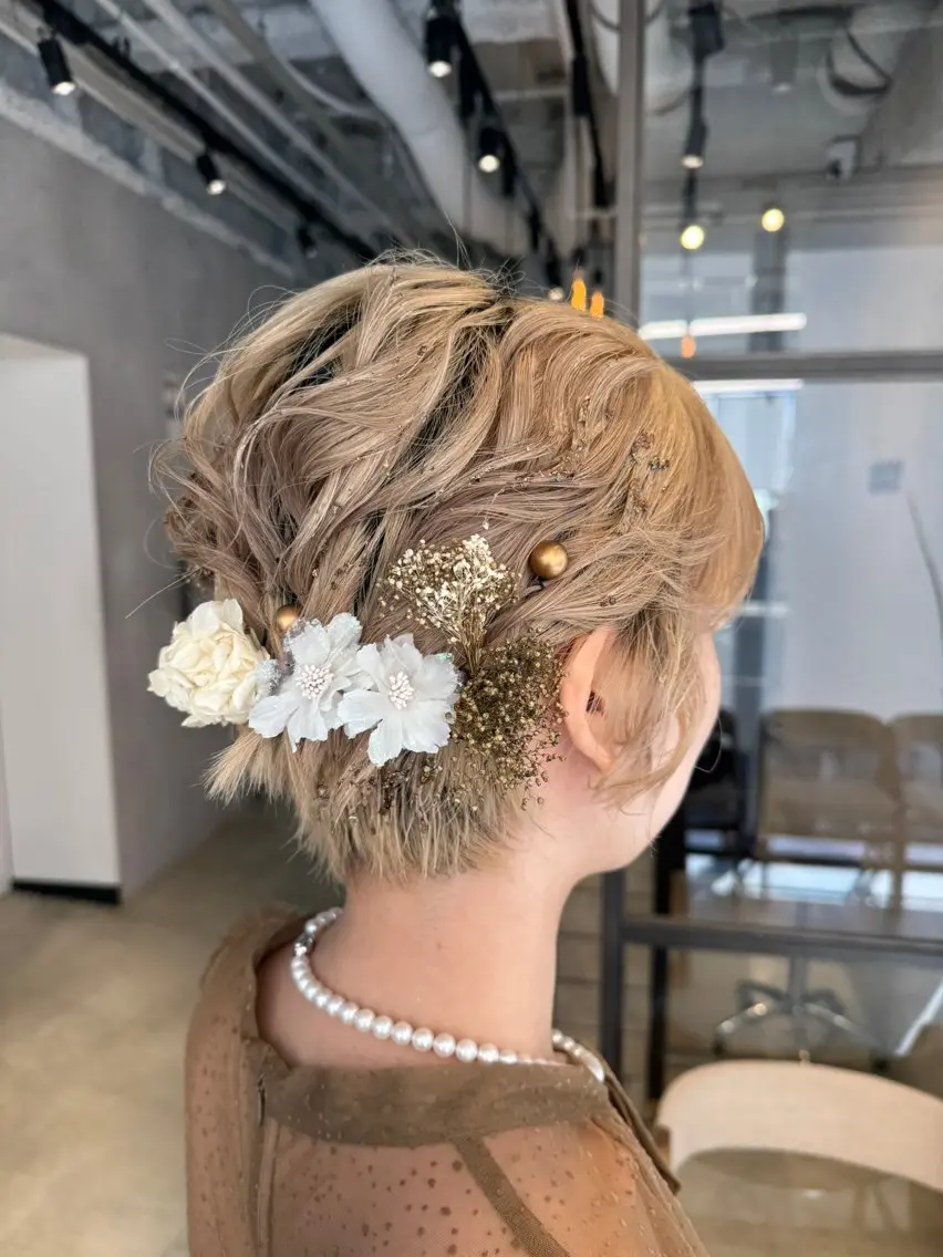 ショート ヘアアレンジ 透明感カラー✨艶髪 制作🌱山根あゆみのヘアスタイル
