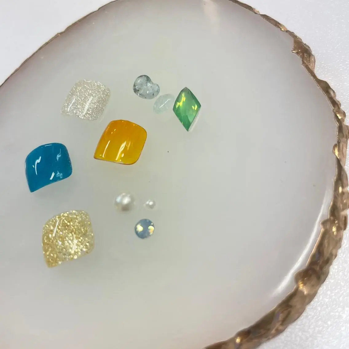 平日限定♪フットネイル/オフ込み★ワンカラー+丁寧ケア+ネイルオイル仕上げ♪カラー2色まで選択◎の写真