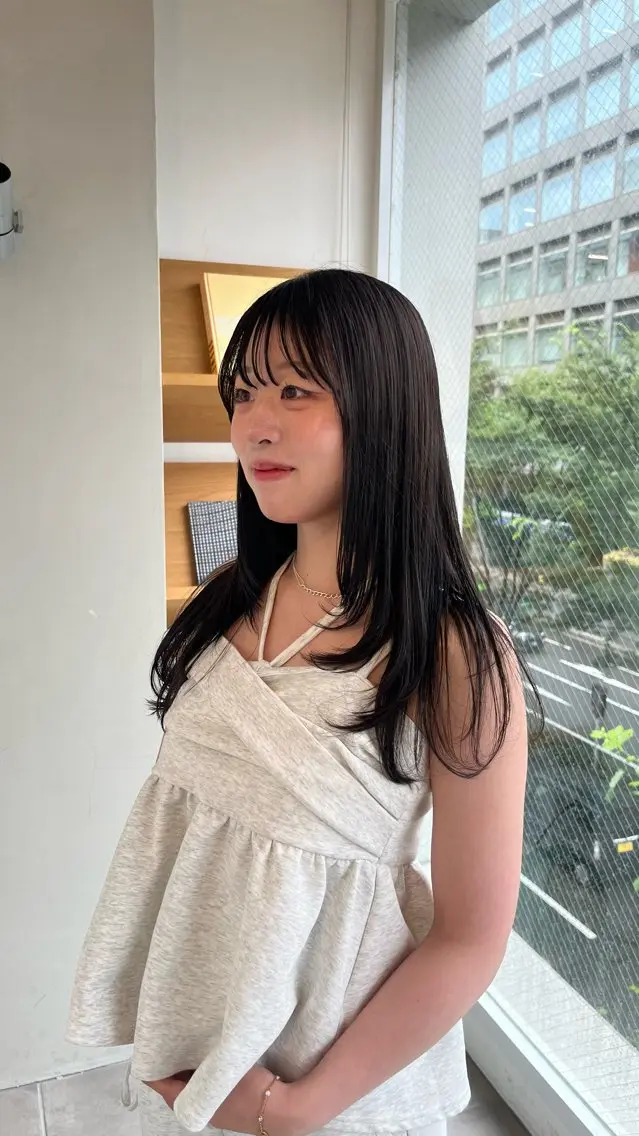 ミディアム e.n.u 烏丸山﨑 菜々実のヘアスタイル