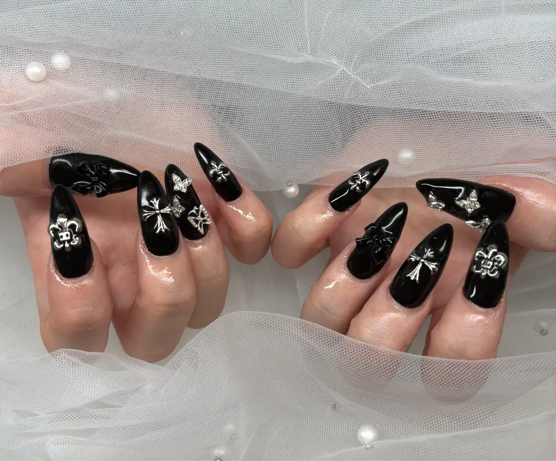 ネイル ロングネイル スカルプネイル ハンドネイル NAILSALON ViViのネイルデザイン