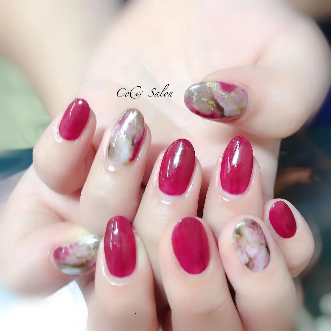 ネイル ボルドー ブラウン 長さ出し ジェルネイル ラメ(グリッター) ハンドネイル CoCoSalon ネイル/まつ毛予約のネイルデザイン