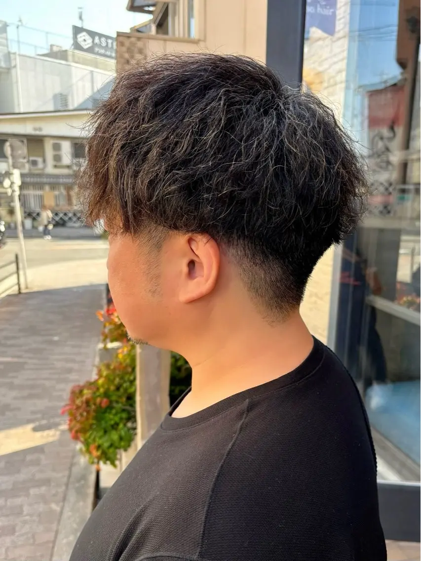 パーマ メンズ 【aini天王寺】 𝐚𝐢𝐫𝐢✂︎のヘアスタイル