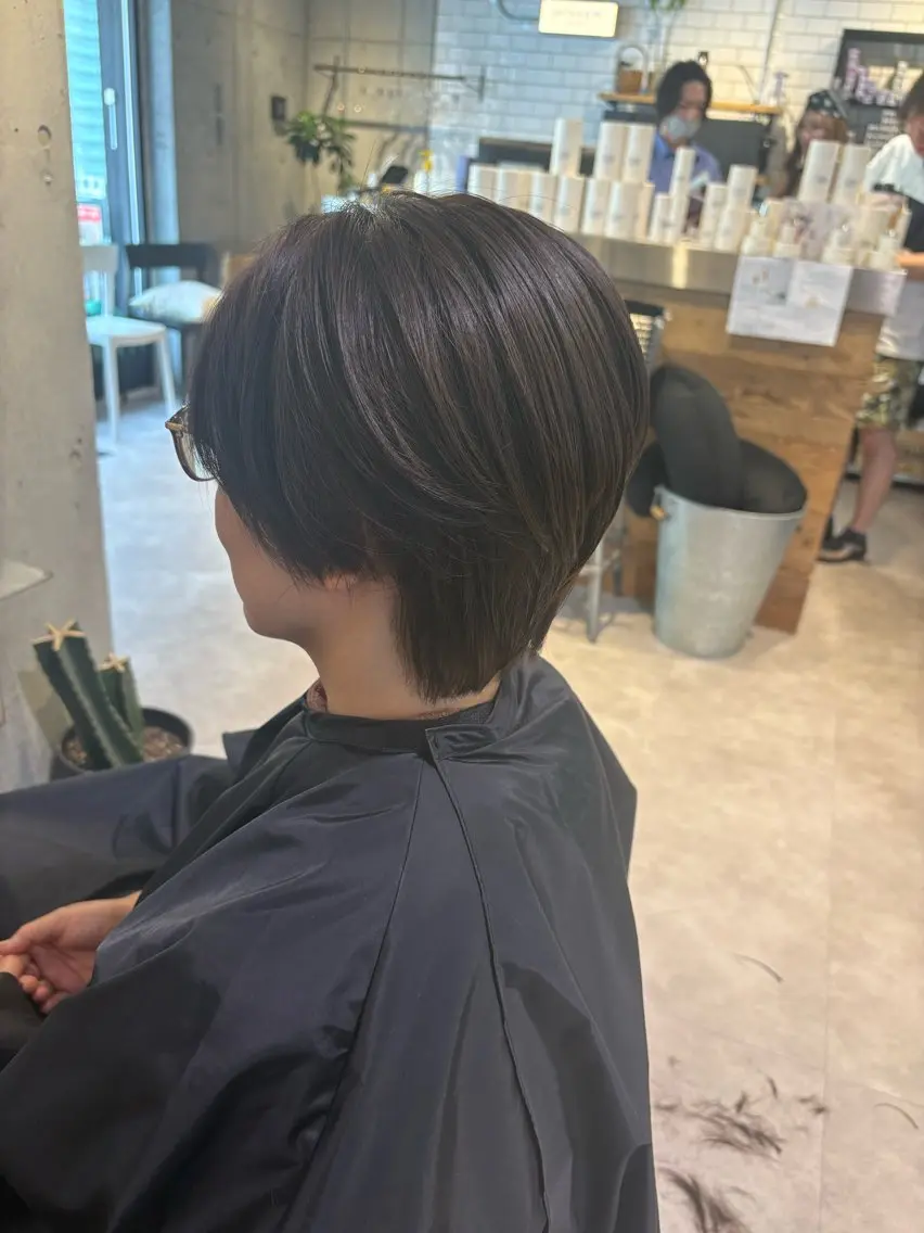 ショート ヘアカラー トリートメント 韓国ヘアー🇰🇷 MIWAのヘアスタイル