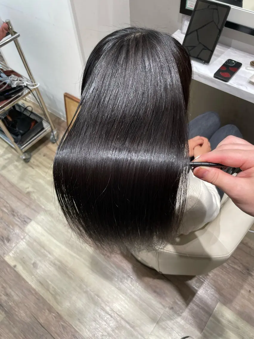ロング パーマ 伸ばしかけ カット 縮毛矯正 トリートメント k-twoたき✨艶感 カラー／美髪矯正のヘアスタイル
