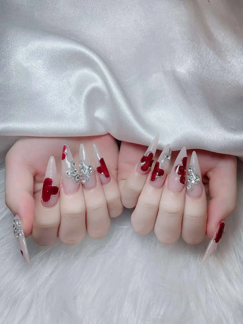ネイル アートネイル チークネイル ジェルネイル ロングネイル マグネットネイル ハンドネイル Rin Nail 新大久保店のネイルデザイン